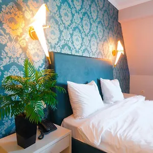 Downtown Otel